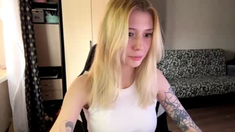 Snapshot of nolabussing chatting on April 15, 2026, 9:16 am Sofia online show from April 15, 2026, 9:16 am