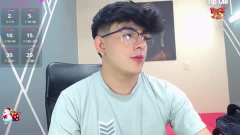 Nolan  online show from December 26, 2024, 6:22 pm