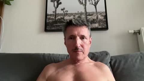 Snapshot of nolo34 chatting on February 25, 2026, 3:43 pm nolo34 online show from February 25, 2026, 3:43 pm