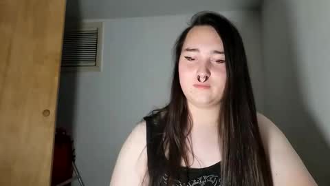 Snapshot of nonbinarybeauty20 chatting on November 27, 2025, 2:35 am nonbinarybeauty20 online show from November 27, 2025, 2:35 am