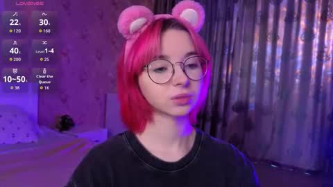 Snapshot of nora_failure chatting on September 13, 2025, 10:04 am Nora Failure online show from September 13, 2025, 10:04 am