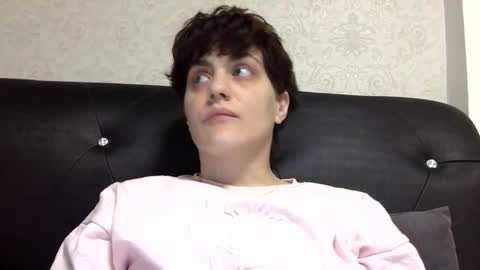 norablues online show from April 13, 2026, 6:46 pm