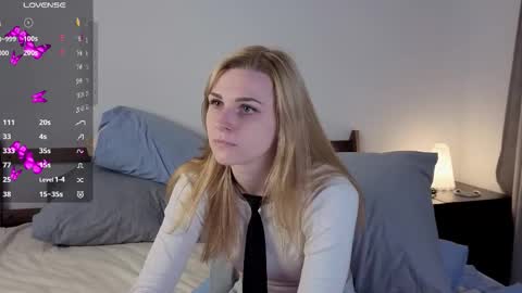 Elina online show from October 10, 2025, 11:09 am