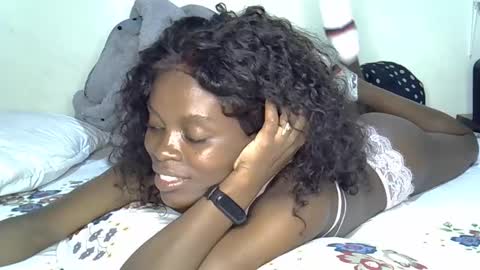 Snapshot of norah_pure chatting on December 23, 2024, 5:32 pm norah_pure online show from December 23, 2024, 5:32 pm