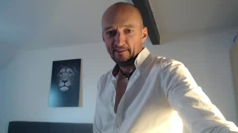 nordicrunner76 online show from July 28, 2026, 9:37 am