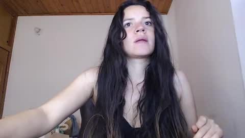noreen_ online show from May 22, 2026, 12:00 pm