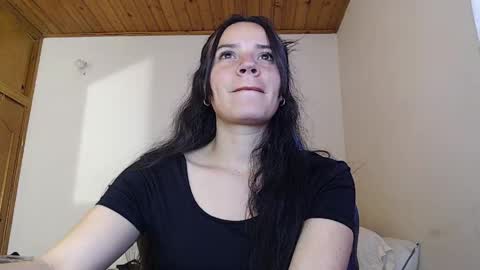 noreen_ online show from June 1, 2026, 5:03 pm