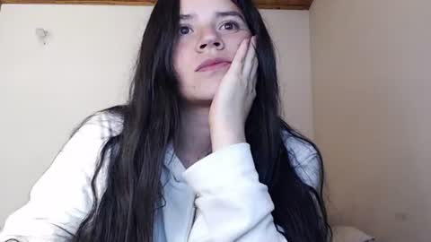 noreen_ online show from June 14, 2026, 2:46 am
