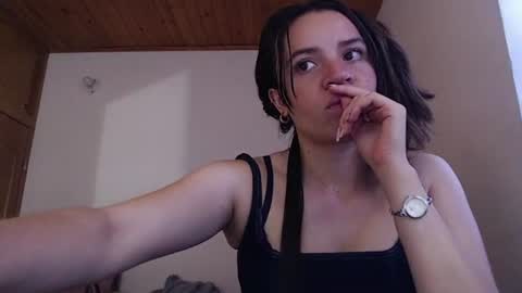 noreen_ online show from July 12, 2026, 8:44 pm