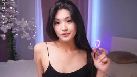 Snapshot of noreenbeckey chatting on July 9, 2026, 8:29 am Nore online show from July 9, 2026, 8:29 am