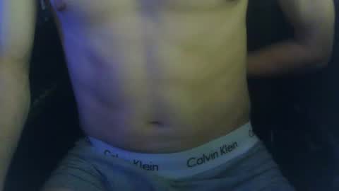 normalcock51093 online show from April 16, 2026, 9:39 pm