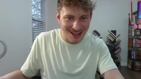 northofsouth_xxx online show from May 7, 2026, 11:15 am