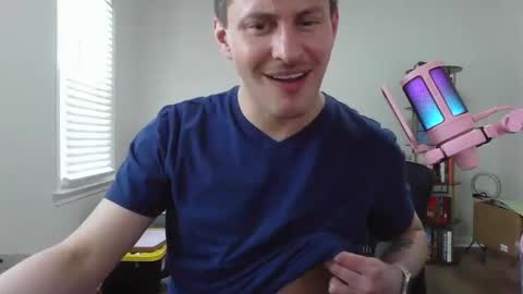 northofsouth_xxx online show from May 13, 2026, 4:04 pm