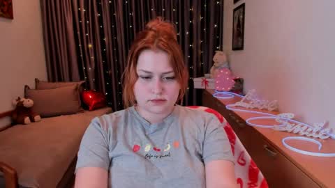 Snapshot of nortystaar chatting on May 15, 2026, 7:43 pm NORA online show from May 15, 2026, 7:43 pm