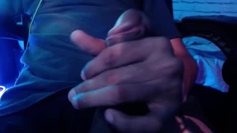 Snapshot of not4work chatting on March 28, 2026, 5:40 am not4work online show from March 28, 2026, 5:40 am