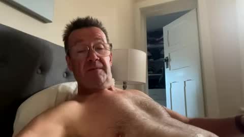 Snapshot of nottsaust chatting on May 7, 2026, 2:17 am Nottsaust online show from May 7, 2026, 2:17 am