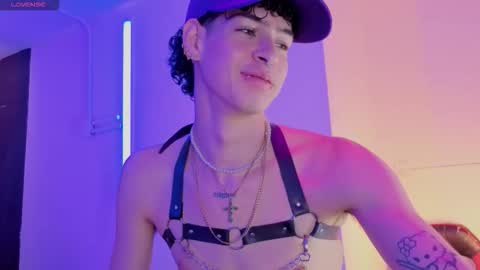 Nova Salvatore online show from February 26, 2026, 5:06 am