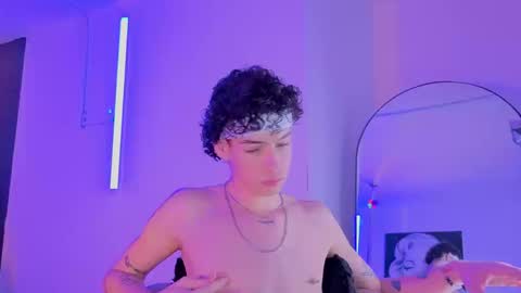 Nova Salvatore online show from March 20, 2026, 4:17 am