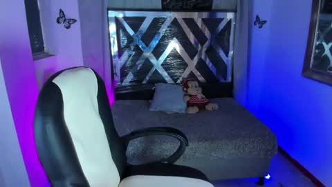 Snapshot of nova_sex1 chatting on April 23, 2026, 8:55 pm nova online show from April 23, 2026, 8:55 pm