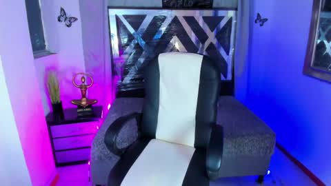 Snapshot of nova_sex1 chatting on April 27, 2026, 9:57 pm nova online show from April 27, 2026, 9:57 pm