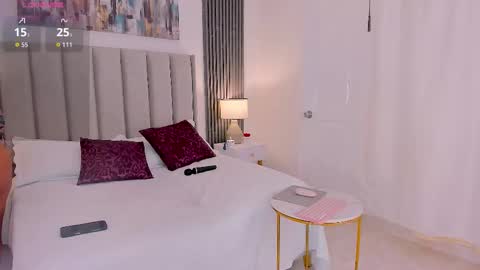 Andrea online show from November 6, 2025, 6:42 pm