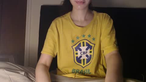 Snapshot of novafrey chatting on February 3, 2025, 1:30 am Olivia online show from February 3, 2025, 1:30 am