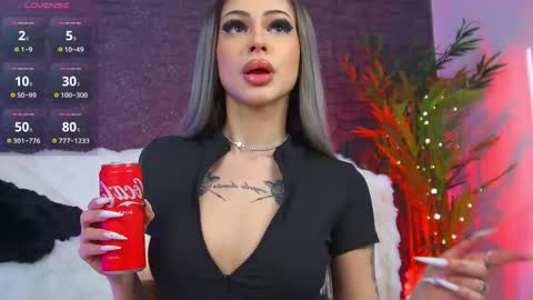 Snapshot of novajadex chatting on May 10, 2026, 4:12 pm Ariana online show from May 10, 2026, 4:12 pm
