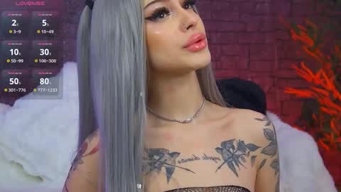 Snapshot of novajadex chatting on May 14, 2026, 5:09 pm Ariana online show from May 14, 2026, 5:09 pm