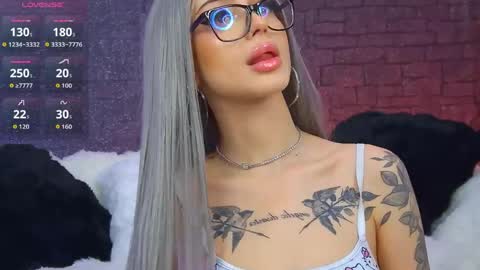 Snapshot of novajadex chatting on May 16, 2026, 7:12 pm Ariana online show from May 16, 2026, 7:12 pm