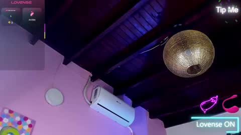 NovayBrian online show from September 22, 2025, 4:36 am