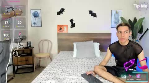 NovayBrian online show from October 24, 2025, 4:42 am