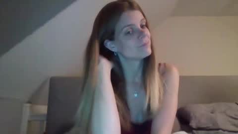 Alice  Nudgeman online show from October 3, 2025, 3:58 am