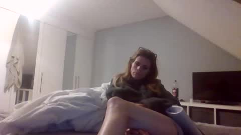 Alice  Nudgeman online show from October 26, 2025, 7:31 pm