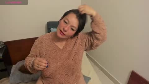 nuit_rose online show from January 12, 2025, 2:03 am