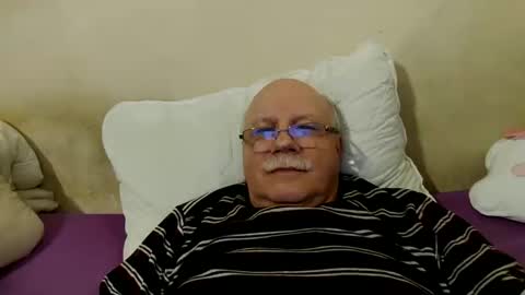 nukiss online show from December 8, 2024, 7:54 pm