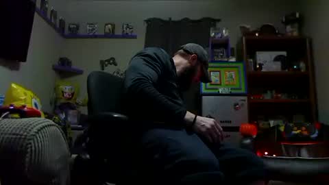 Snapshot of number1dad_ chatting on October 31, 2025, 3:29 am Awwwww Hey Sweetie Pies. Welcome To The Sweetie Pie Lounge. Enjoy The Dad-Cast. SweetCorny Fun-loving Dad Talk. online show from October 31, 2025, 3:29 am