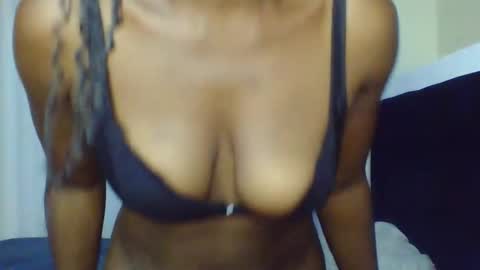 Snapshot of nutgal_ chatting on January 11, 2026, 5:07 pm nutgal online show from January 11, 2026, 5:07 pm