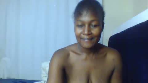 Snapshot of nutgal_ chatting on February 8, 2026, 10:40 am nutgal online show from February 8, 2026, 10:40 am
