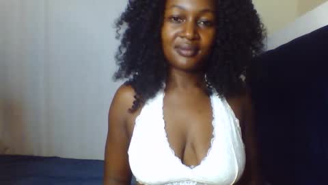 Snapshot of nutgal_ chatting on February 11, 2026, 12:37 am nutgal online show from February 11, 2026, 12:37 am