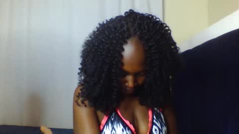 Snapshot of nutgal_ chatting on February 14, 2026, 1:24 am nutgal online show from February 14, 2026, 1:24 am