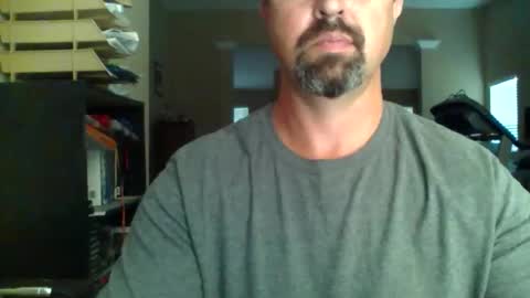 nvrenuff1979 online show from May 21, 2026, 11:39 am