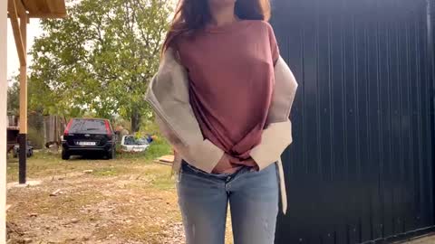 Snapshot of nyconik chatting on September 29, 2025, 11:15 am Nicol online show from September 29, 2025, 11:15 am