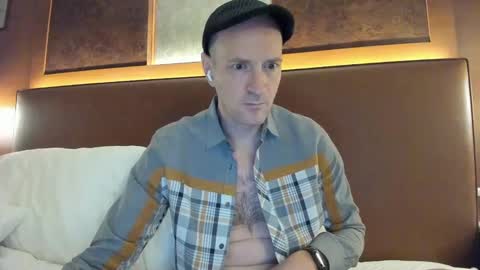 Snapshot of nyhudsonvalleyfun chatting on February 24, 2025, 12:48 pm HudsonValleyNYfun online show from February 24, 2025, 12:48 pm