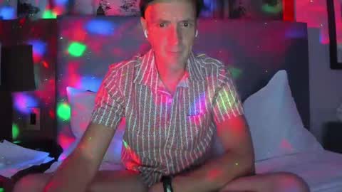 Snapshot of nyhudsonvalleyfun chatting on September 19, 2025, 2:57 am HudsonValleyNYfun online show from September 19, 2025, 2:57 am