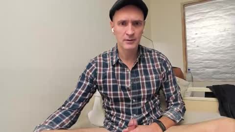 Snapshot of nyhudsonvalleyfun chatting on October 23, 2025, 8:29 pm HudsonValleyNYfun online show from October 23, 2025, 8:29 pm