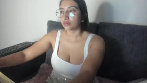 Snapshot of nykhor_paul chatting on November 5, 2025, 10:54 pm Vanessa online show from November 5, 2025, 10:54 pm