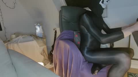 Nyl0nnickb0y online show from February 13, 2026, 9:55 pm