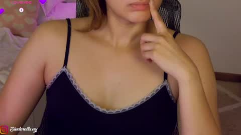 Nylaah online show from June 12, 2026, 1:26 am