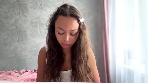 Elly online show from June 26, 2026, 7:13 am