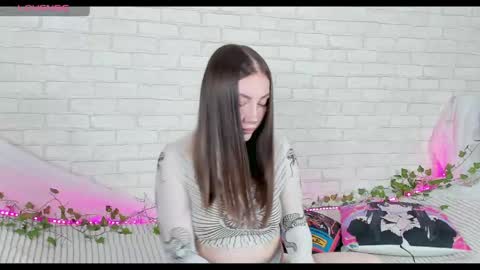 Kat online show from March 7, 2026, 3:09 pm